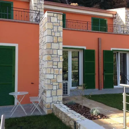 Casaluna Apartment *